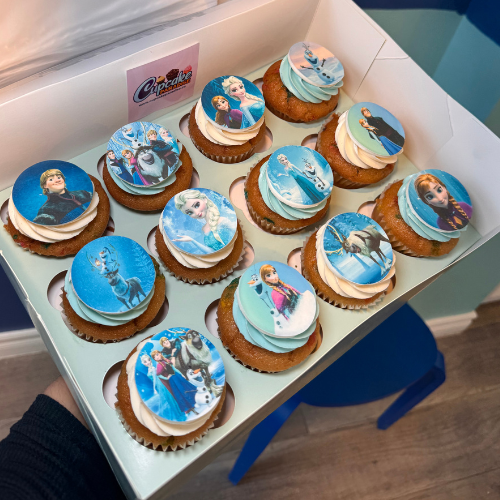 12 Frozen Themed Cupcakes